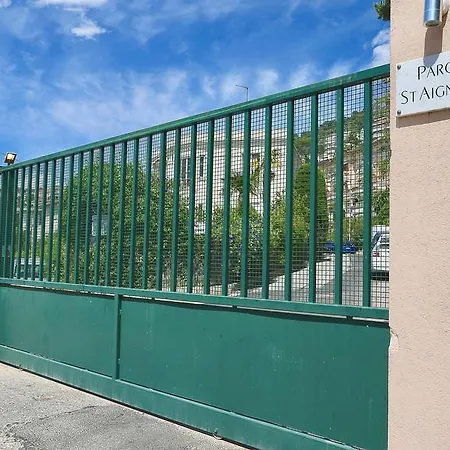 Les Lauriers Appartement *